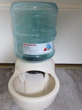 Boots & Barkley 1.8 L Cat Dog Waterer (F104)